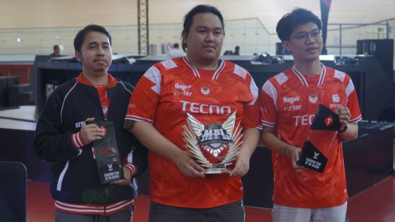 Bagaimana Menjadi Analyst Profesional di Dunia E-Sports?