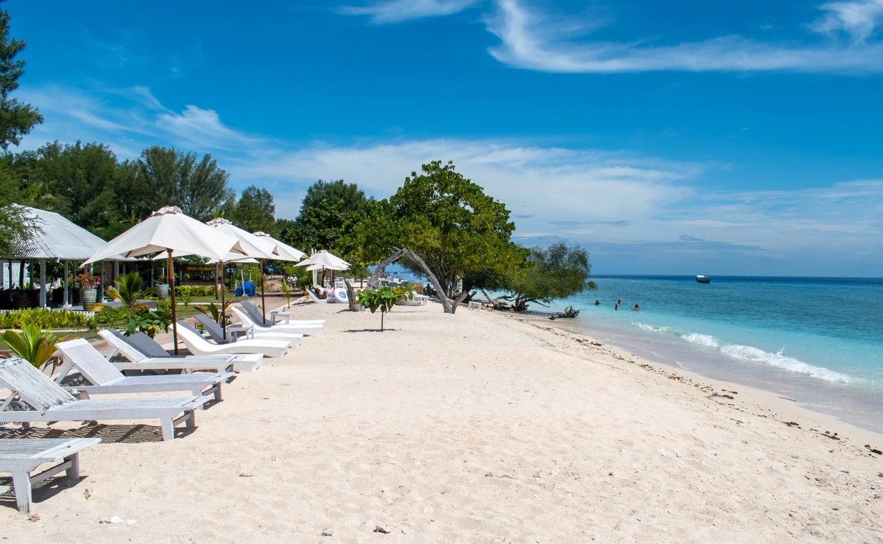 Menyusuri Keindahan Alam dan Budaya: Paket Lombok Tour yang Tak Terlupakan